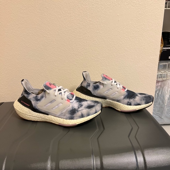 Adidas ultra boost 22 tie-dye - Picture 3 of 6